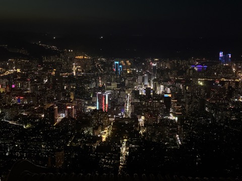 城市夜景俯瞰